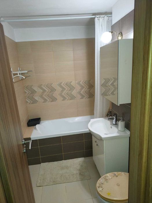 Inchiriez apartament 2 camere