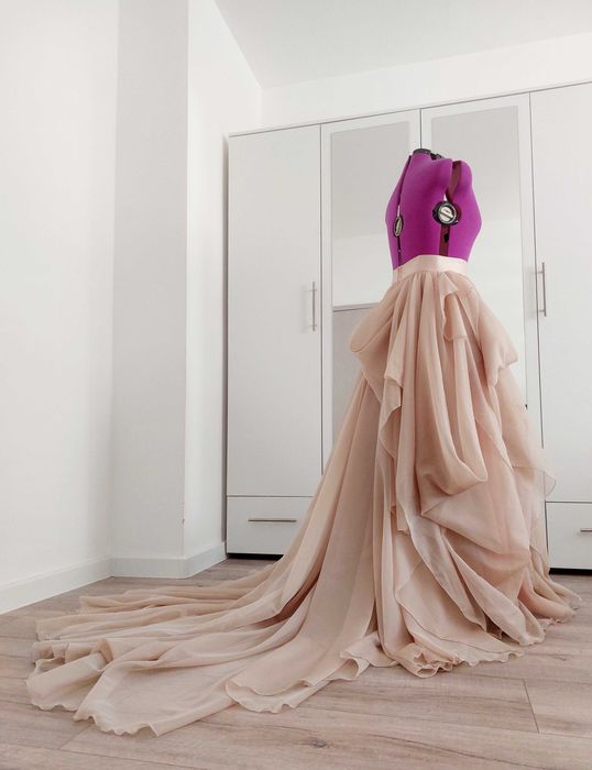 Сватбена пола Дълъг шлейв Телесен цвят Булчинска рокля Фотосесия