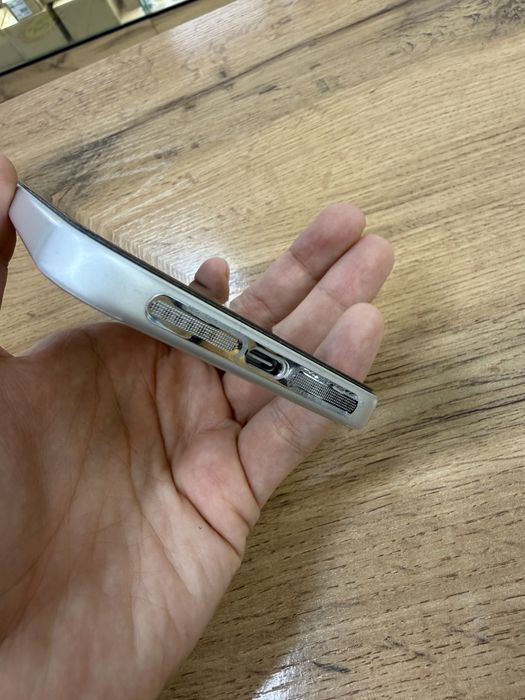 Продам Iphone 17 pro Max 256 GB