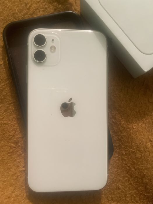 Продам айфон 11 64гб