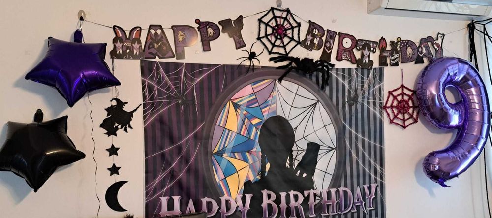 Banner fundal foto Wednesday+ accesorii petreceri 6/9 ani