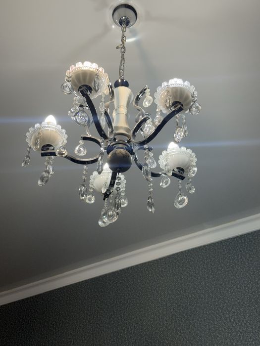 Люстра, б/у 2 люстра багасы 500