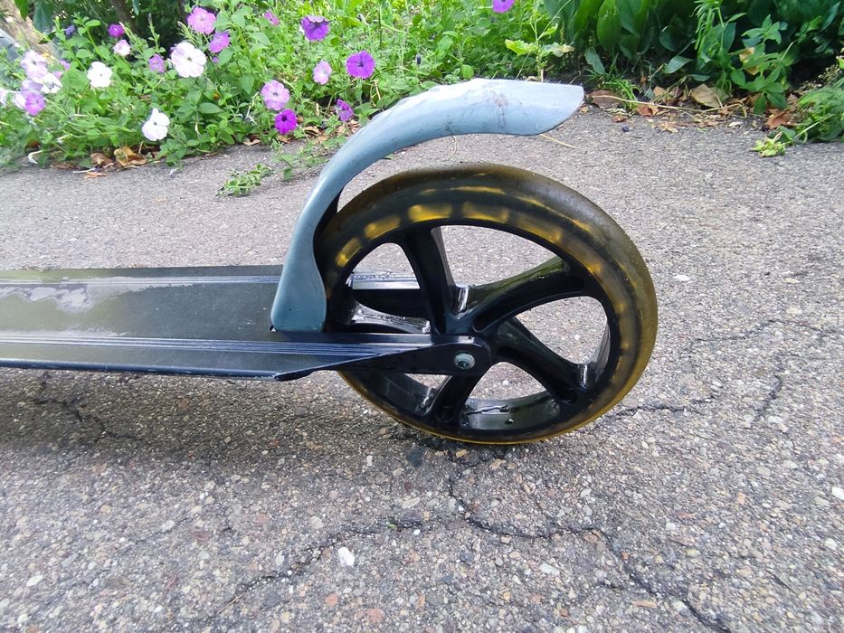 Самокат обычный с большими колесами