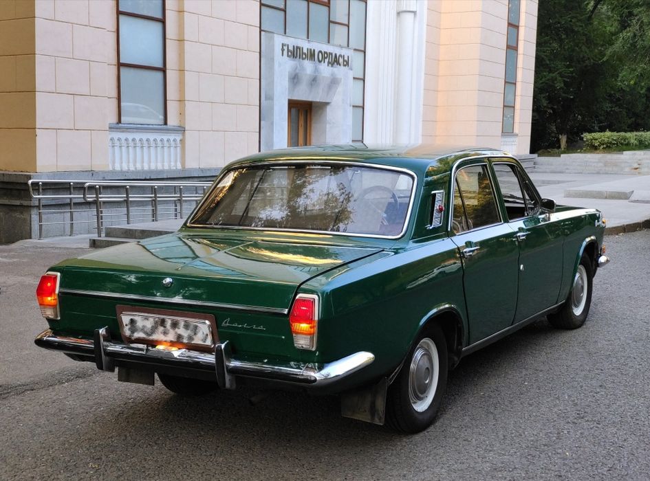 Автомобиль Волга 24