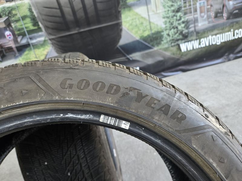 235/45/18 GOODYEAR 2бр