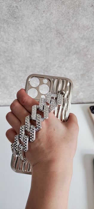 Чехлы для телефонов