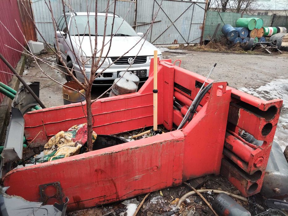 cleste hidraulic motostivuitor  clamp