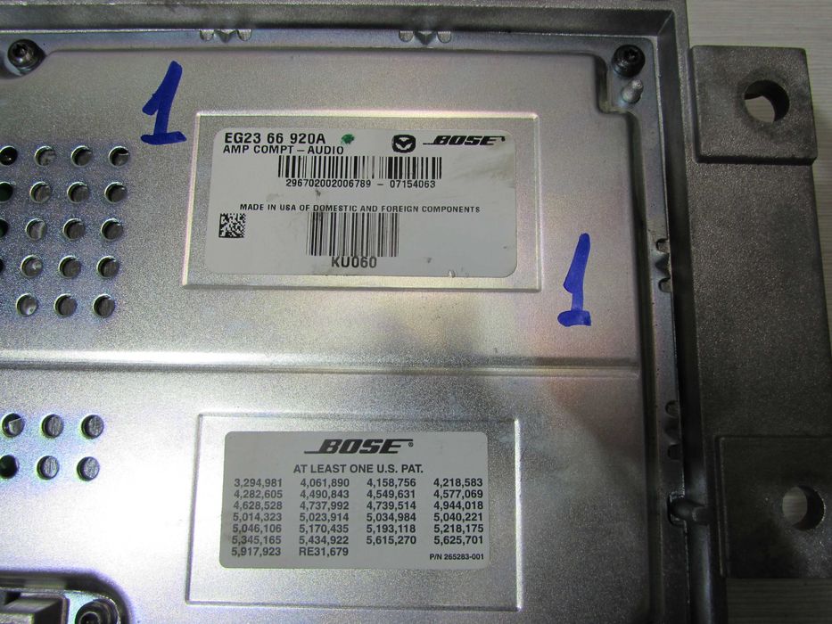 МАЗДА BOSE усилвател EG23 66 920A / GM1A-66-92X/F152 66 920A