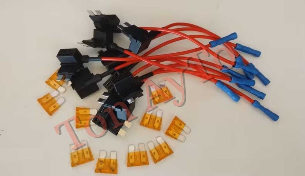 Разклонител за Предпазители Автомобилни Бушони Стандарт и Мини 12V Адаптер за Бушони Стандарт и Мини