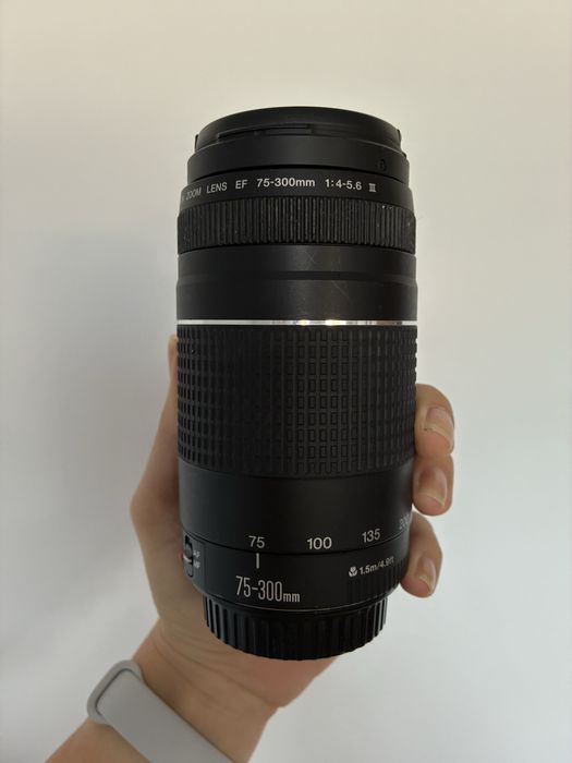 Canon EF 75-300mm f/4-5.6 III (Бюджетен телеобектив)