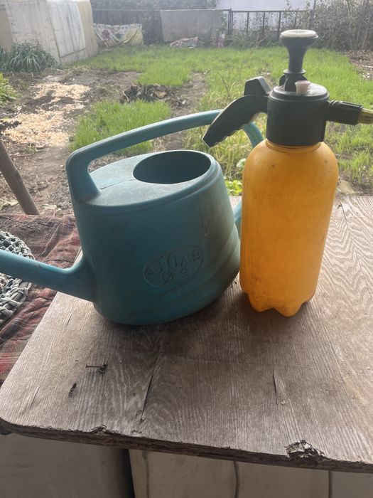 Продам лейка с опрыскивателем