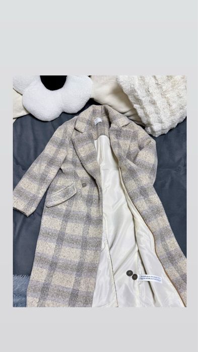 Красивое пальто тёплое, Р 42-44. Светло серое.