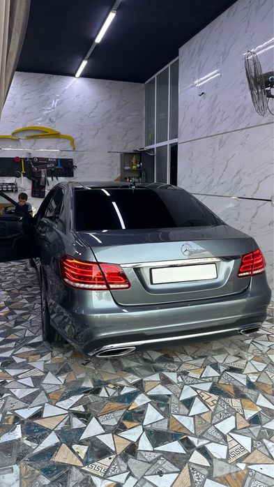 Mercedes Benz W212 E200