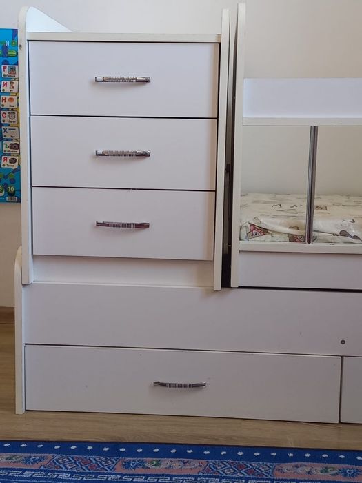 Продается манеж-кровать