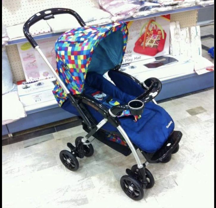 Продам прогулочную коляску