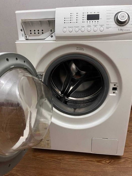 продам стиральную машинку SAMSUNG автомат НЕ РАБОТАЕТ