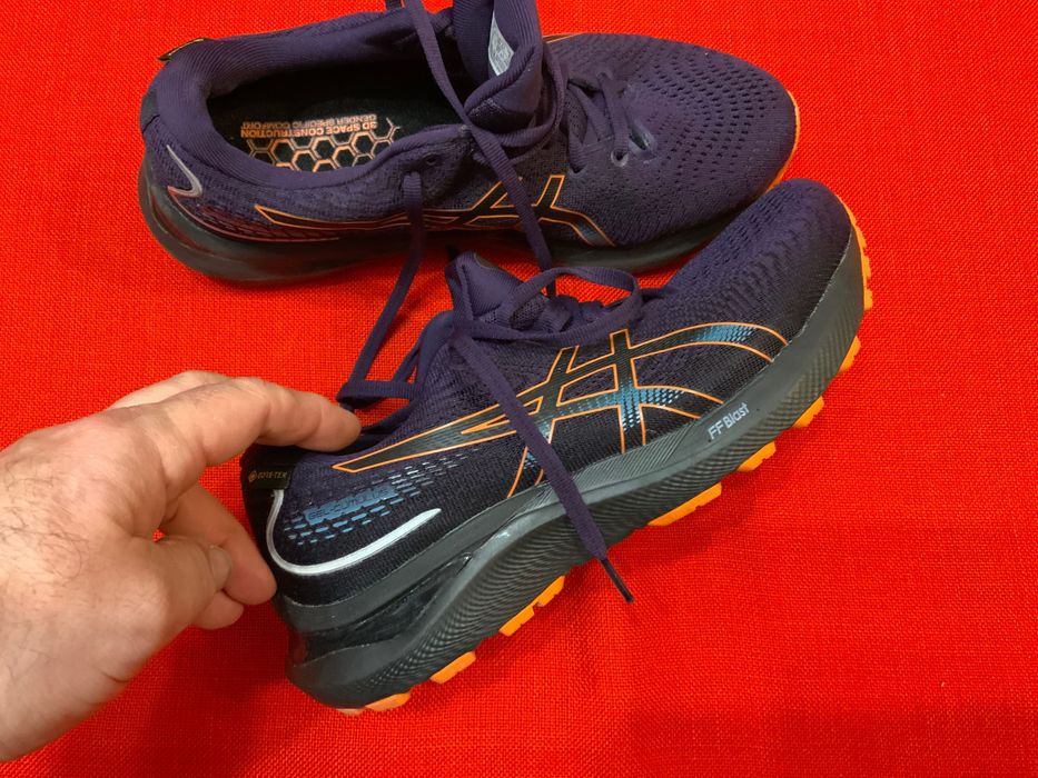 Asics gore-tex-оригинални маратонки 38 размер