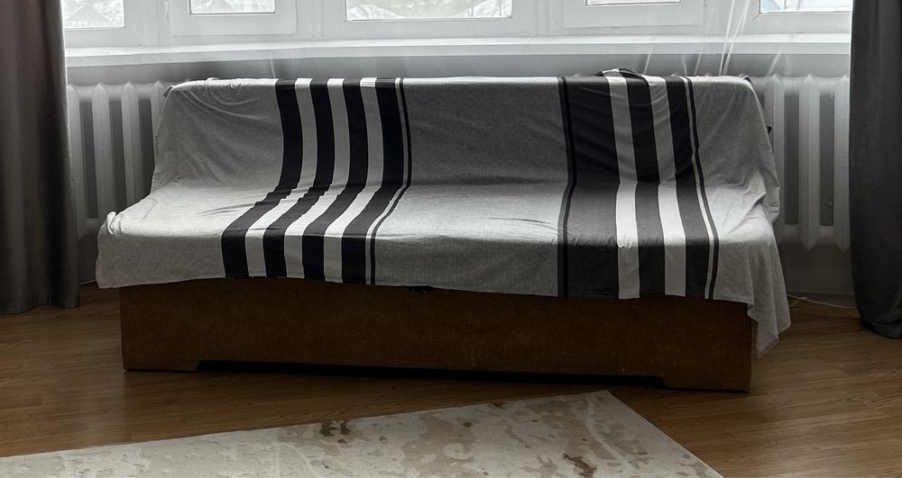 Диван , состаяние норм,