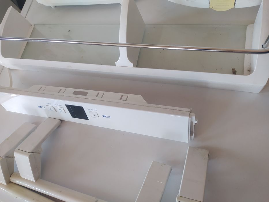 Дръжки за Liebherr и електронен блок.