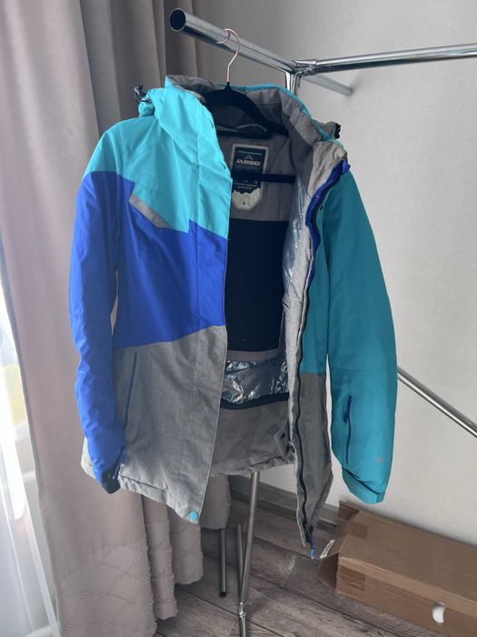 Продам лыжный костюм