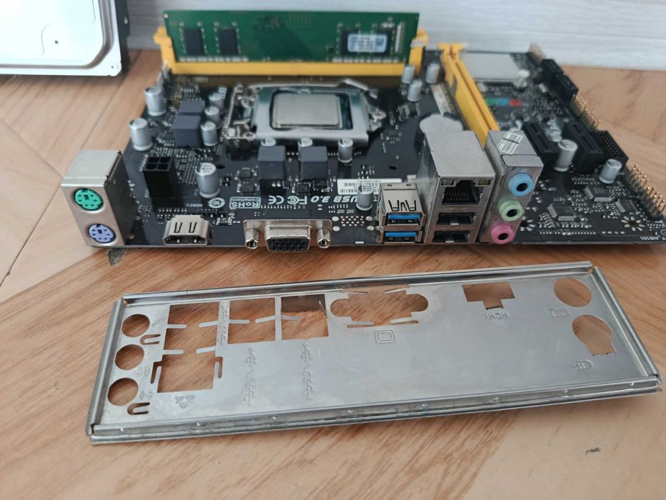 Плата BIOSTAR H110 G4400+4gb HDD 500gb