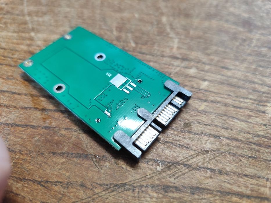 SSD 1.8" 240GB за лаптоп