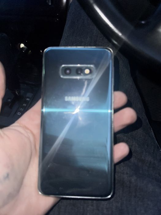 Samsung s10e 6/128