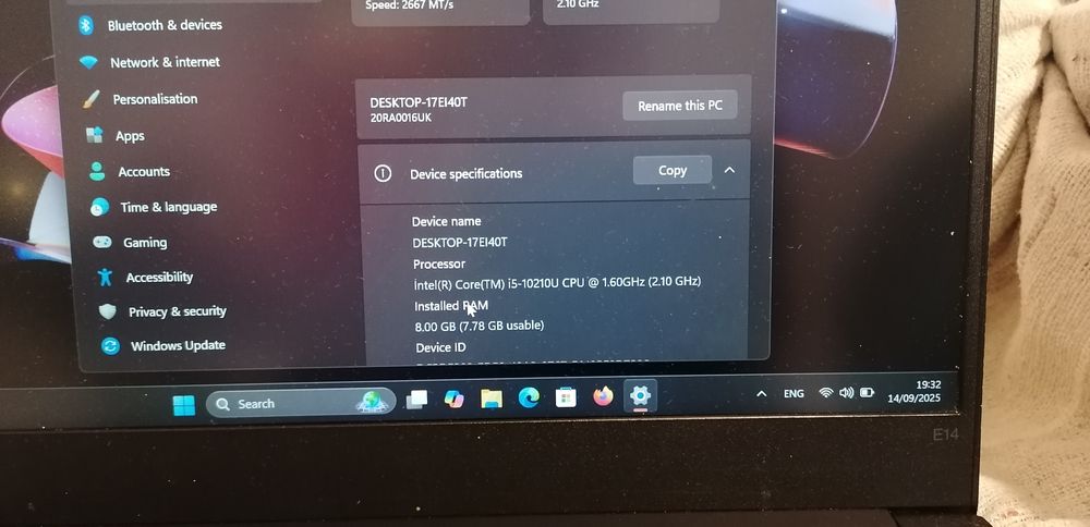 Lenovo ThinkPad E14 Core i5-10210U 1.6 GHz 8GB RAM 240GB  NWVME