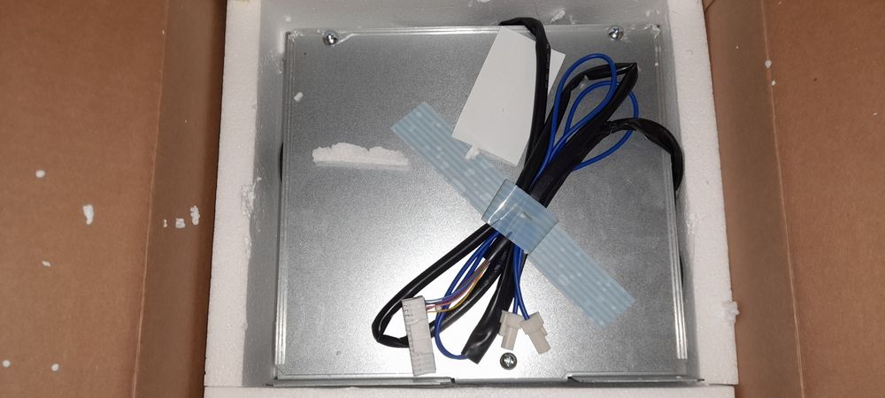 Kit de control al apei cu debit variabil LG, model PWFCKN000.