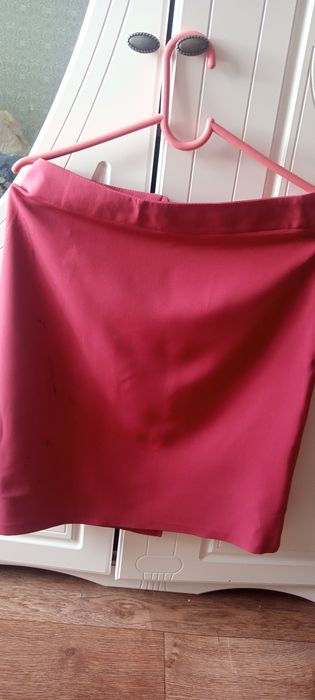 Продам новый платье-костюм 42 размера