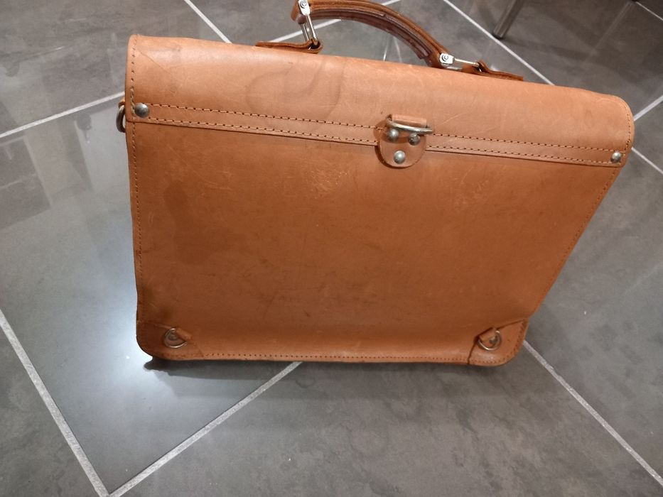 Geanta de colectie veche de piele