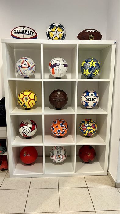 Set de 15 mingi cu tot cu dulap Ikea