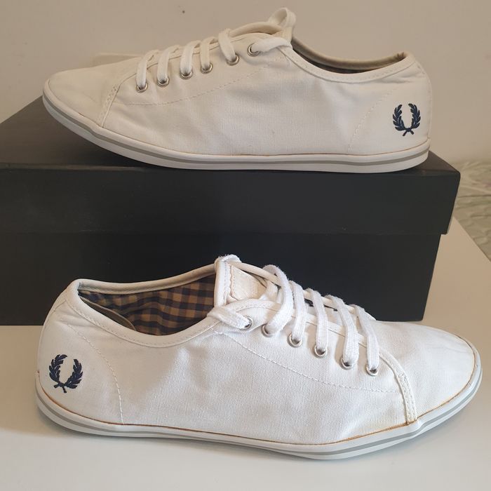 TenesivFred Perry mas 40