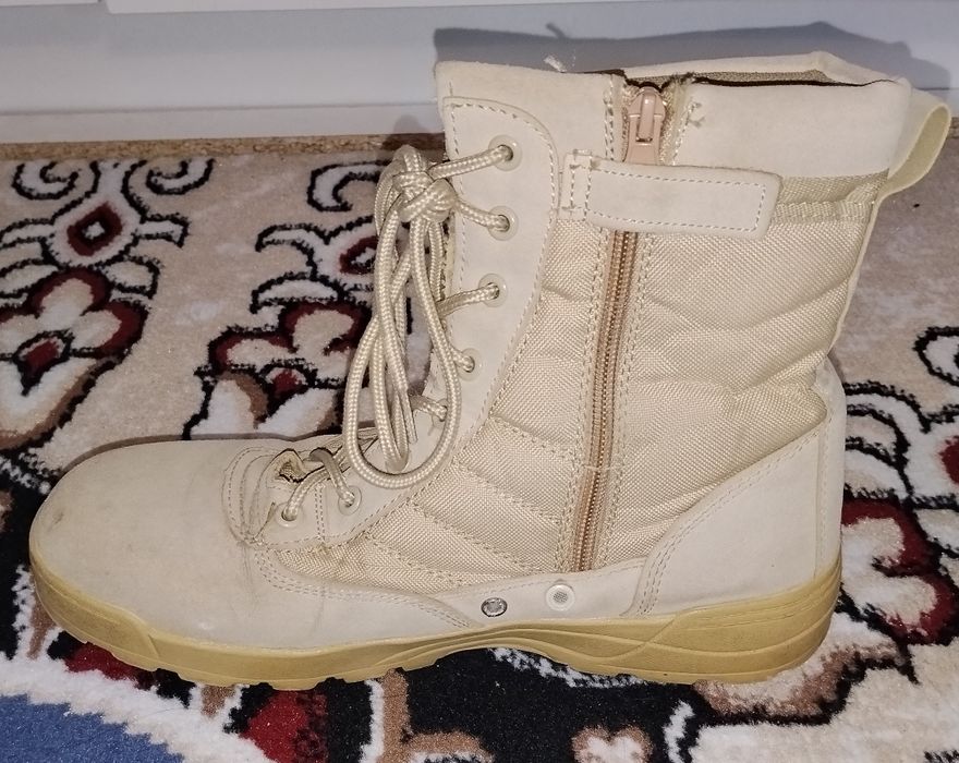 Берцы военные 43–44 (45 по маркировке) |