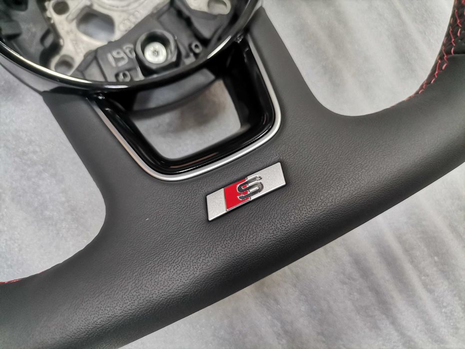 Нов OE Спортен Волан S Line Audi A4 S4 8W A5 S5 F5 Q2 8W0419091GF