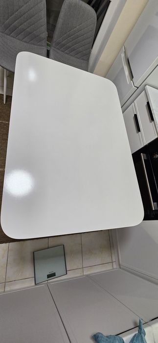 Продается кухонный стол