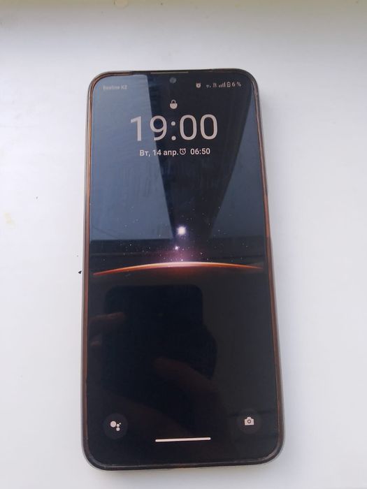 Продам телефон срочноо