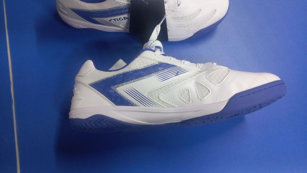 Кроссовки для настольного тенниса