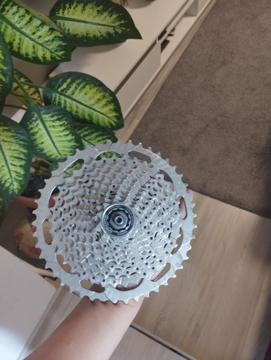 Casetă Shimano Deore 10-46T + butuc spate