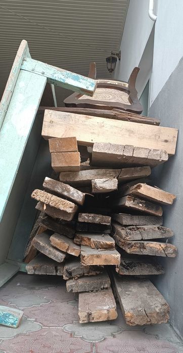 Тахта рейка доска хаммаси уйдан чиққан. Оптом биттада сотилвотти