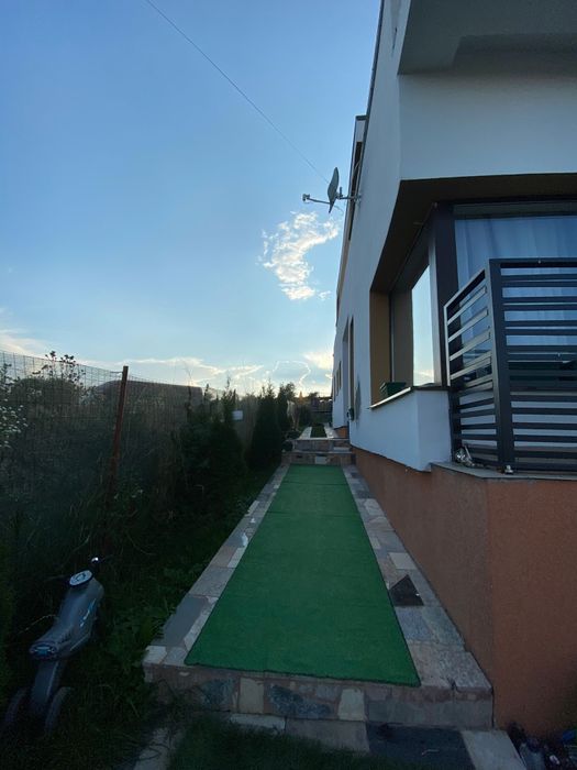 Casa de vânzare în Salicea