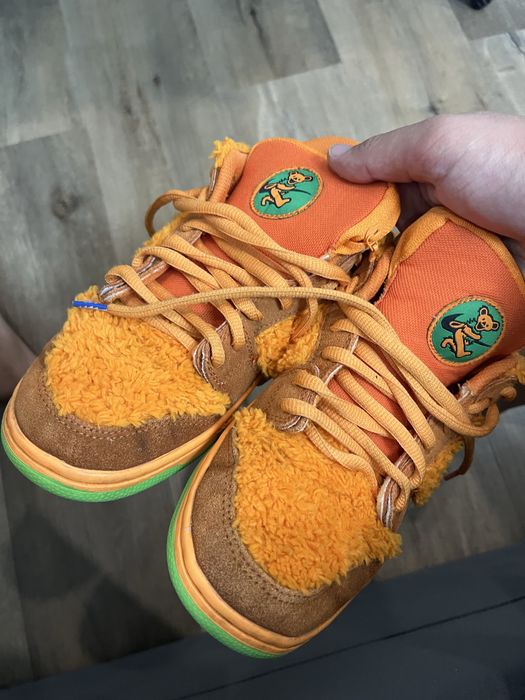 Продам кроссовки