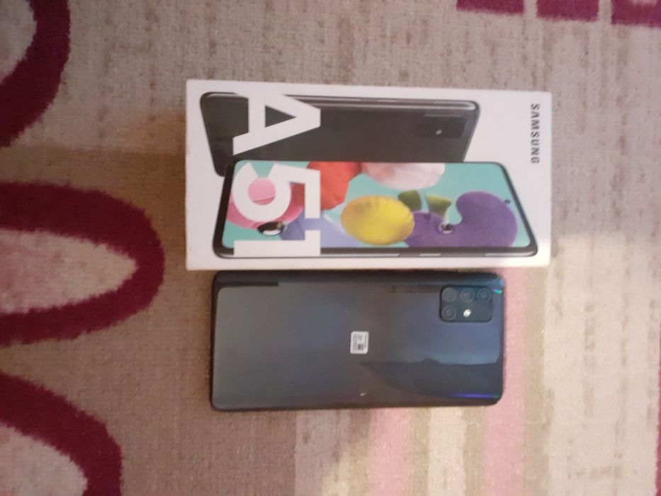 Продавам Самунг А51
