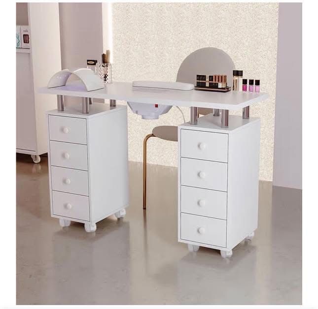 Бюро за Манокюрист