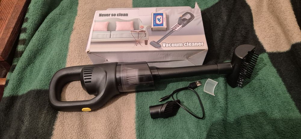 Пылесос автомобильный