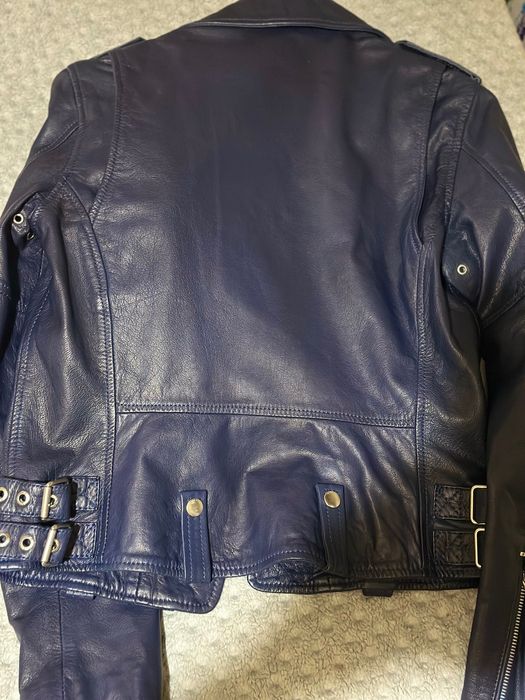 Кожаная куртка синяя