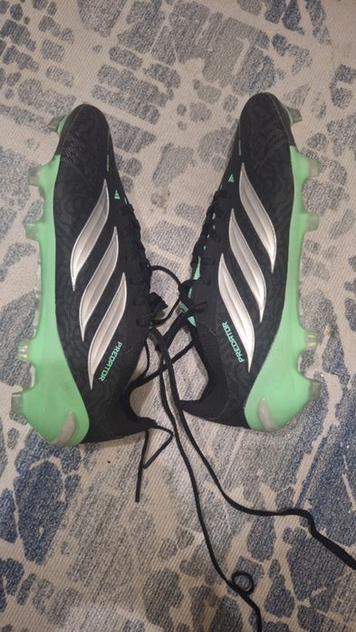 Бутсы adidas predator