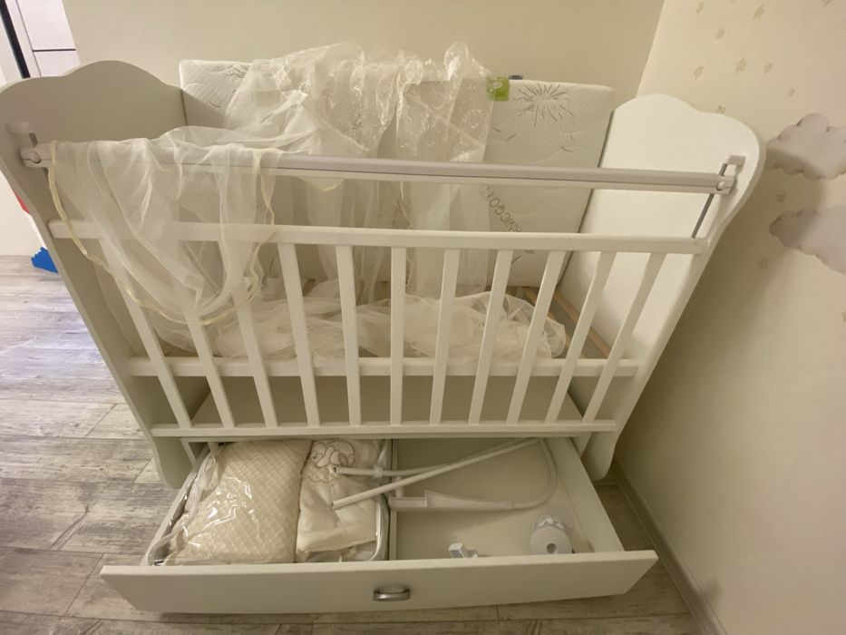 Манеж-кроватка с ящиком