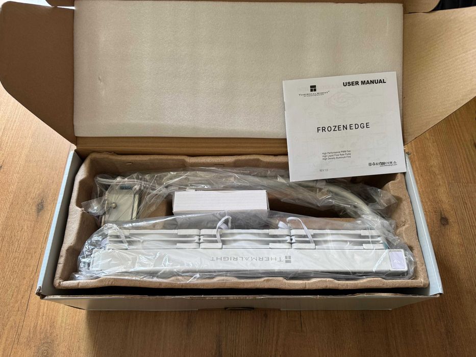 Cooler AIO/Lichid Procesor/CPU - Thermalright Frozen Edge 360 WHITE 360mm