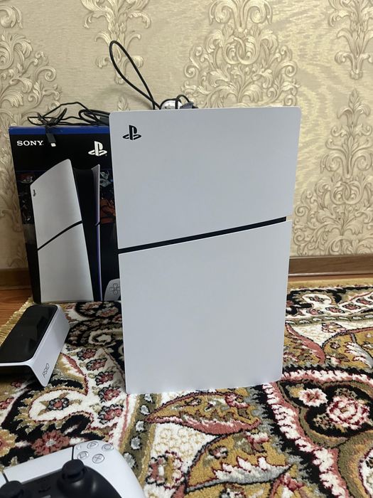 Playstation 5 в идеальном состоянии (интересует обмен на пк)